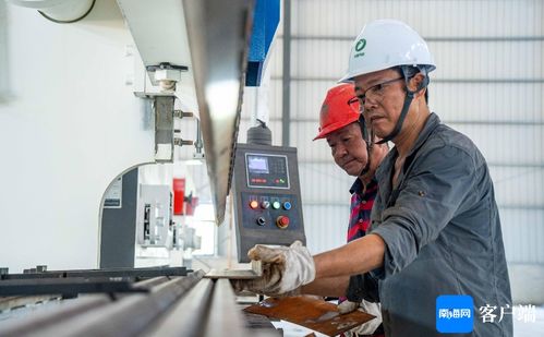 海南屯昌环保设备制造厂 生物基材料生产调试，绿色制造新篇章